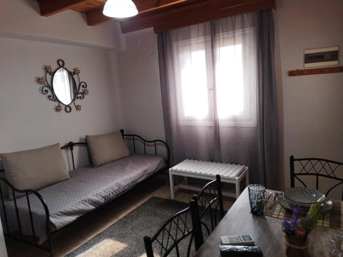 Christina'S House Apartment Alepou Екстериор снимка